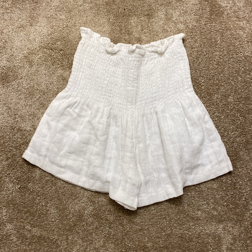 🆕Sim & Sam High Waisted White 
100% Cotton Shorts. NWOT